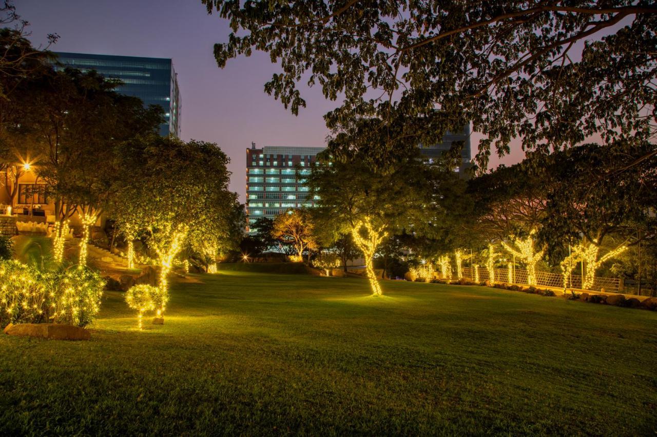 Hyatt Hyderabad Gachibowli Hotell Exteriör bild